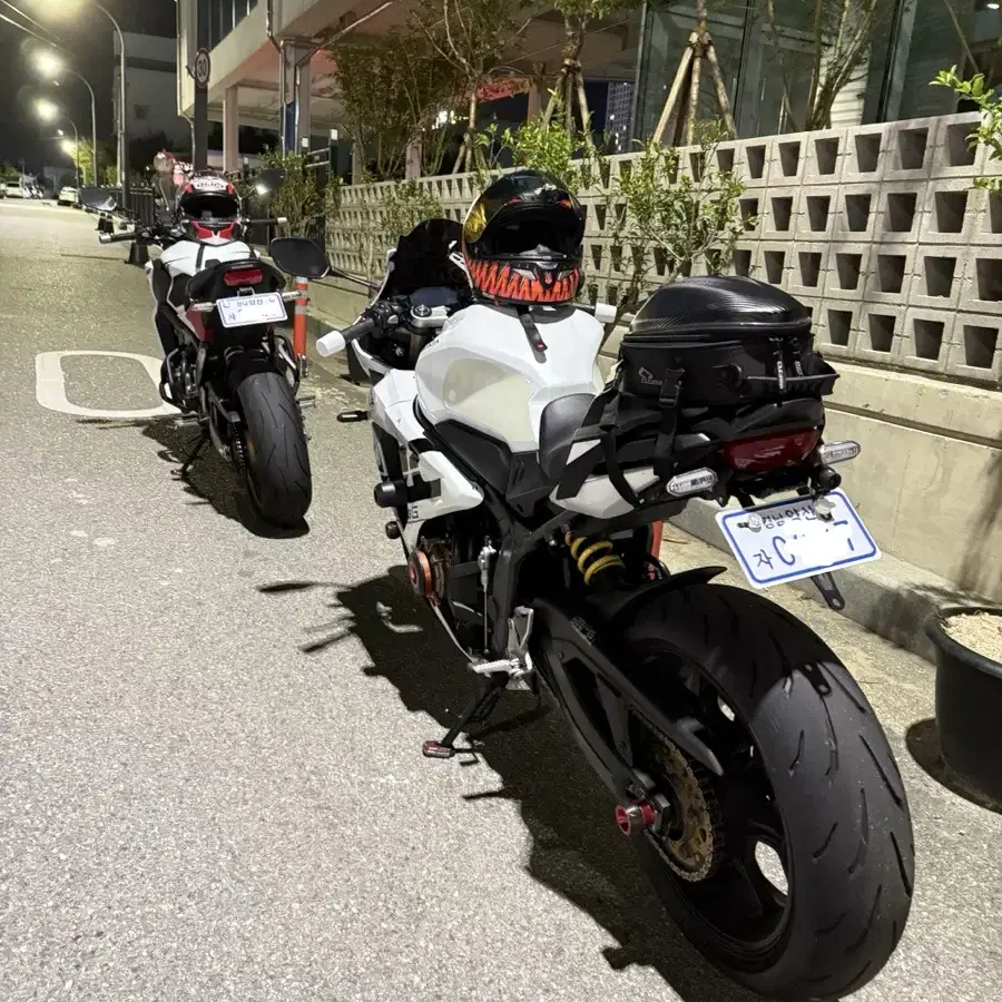 cb650f 14년 제작 15년 최초등록