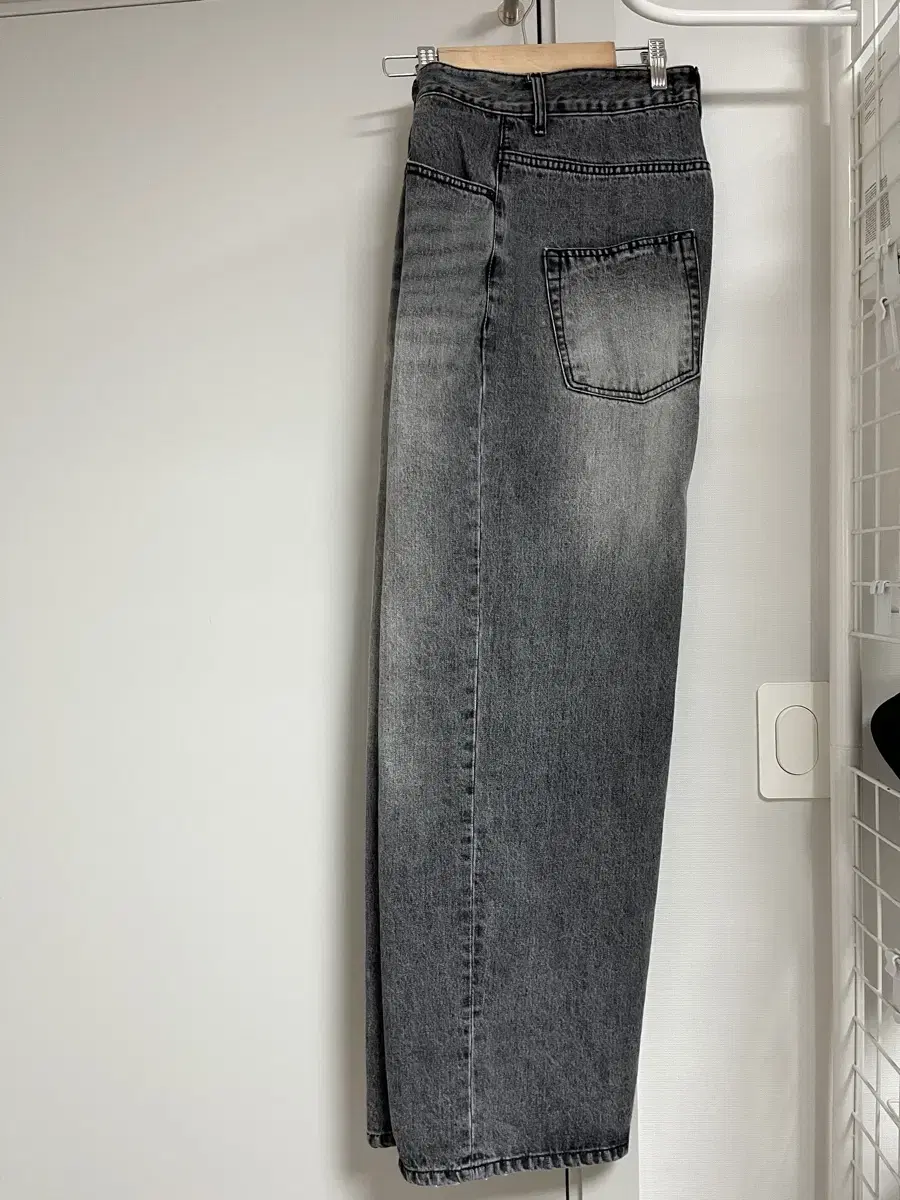 다이브인 /   LOOSED WIDE DENIM PANTS / 1size