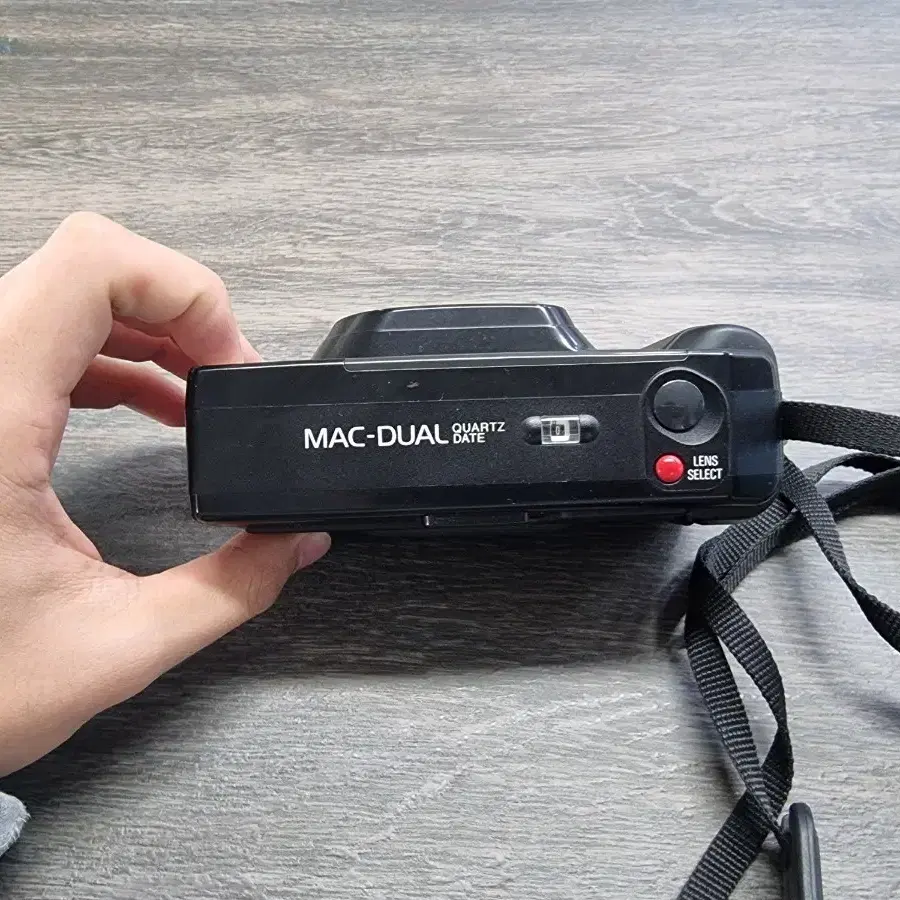 똑딱이 필름 카메라 미놀타 MAC-DUAL QUARTZ DATE 판매