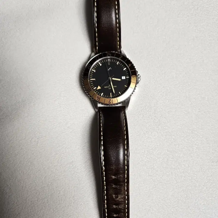 스코브안데르센 1970 GMT 버건디