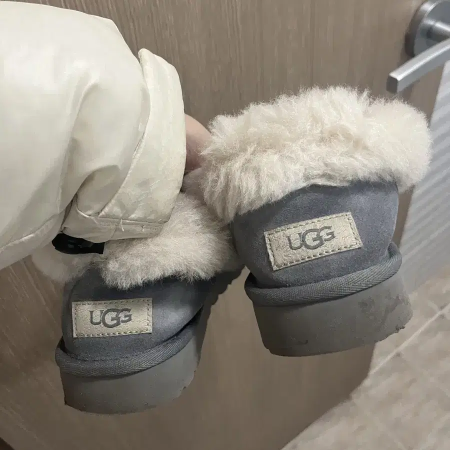 ugg 니타 그레이