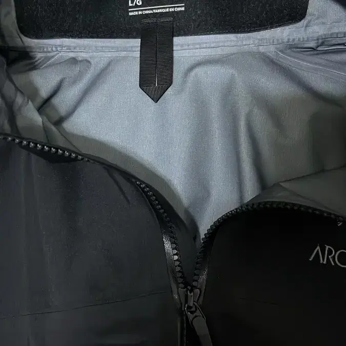 아크테릭스 Arcteryx 베타 Beta AR 정품 바람막이