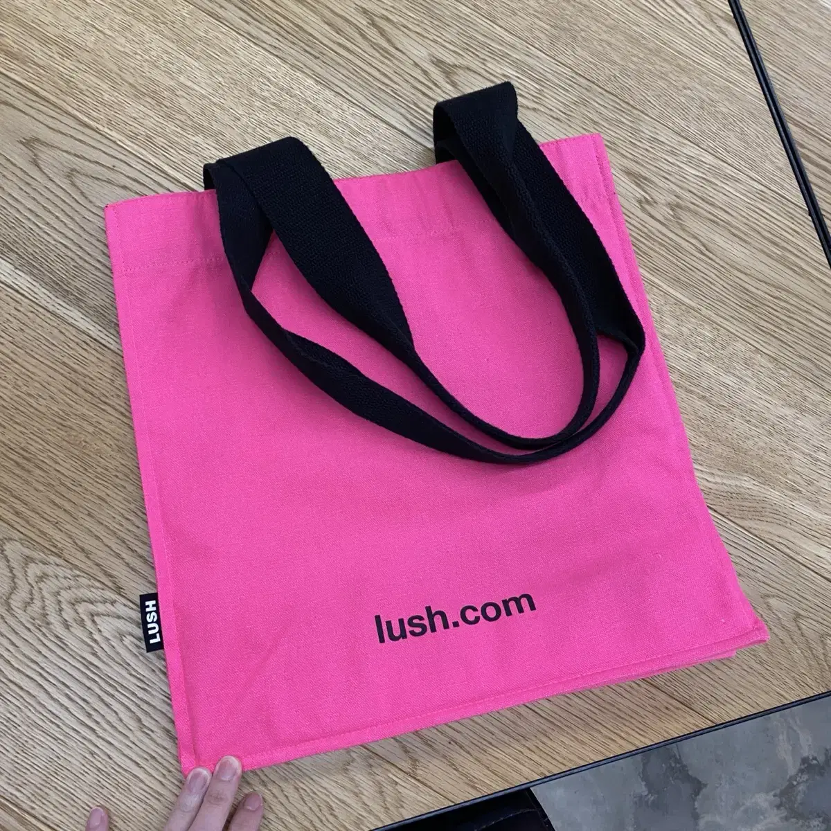 러쉬 lush 한정판 핑크 토트백 팝니다