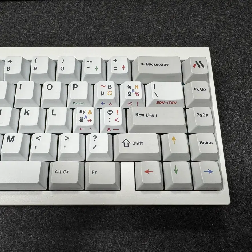 QK65v2 Classic 화이트 무선