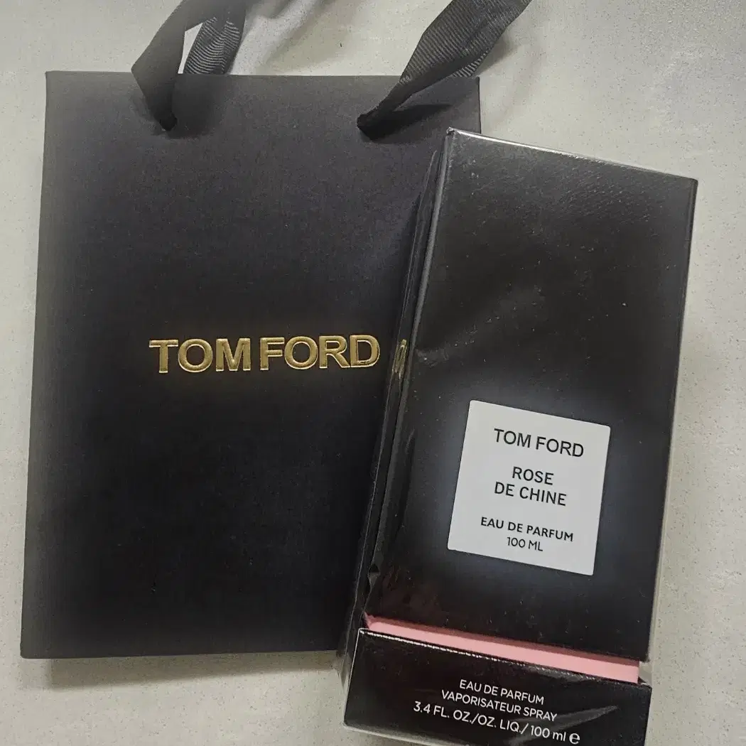 톰포드 로즈드신 100ml 무료배송 새상품 tomford perfume