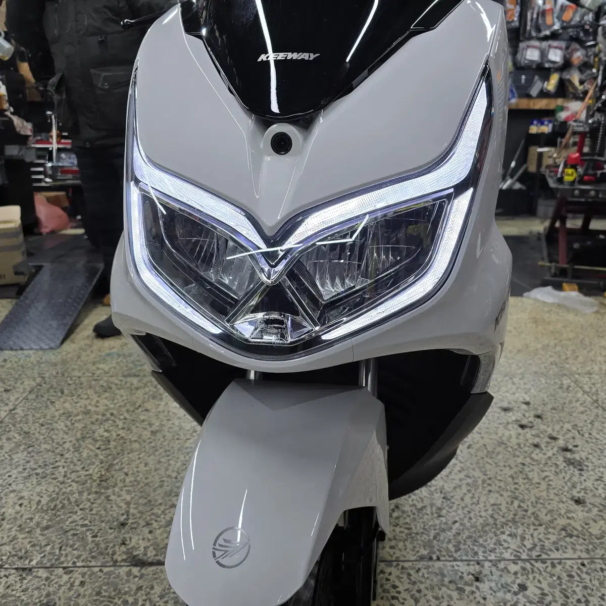 부산 키웨이 비에스테125 LX 신차 즉시출고가능 PCX NMAX