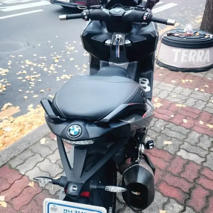 bmw c650s 16년 팝니다.