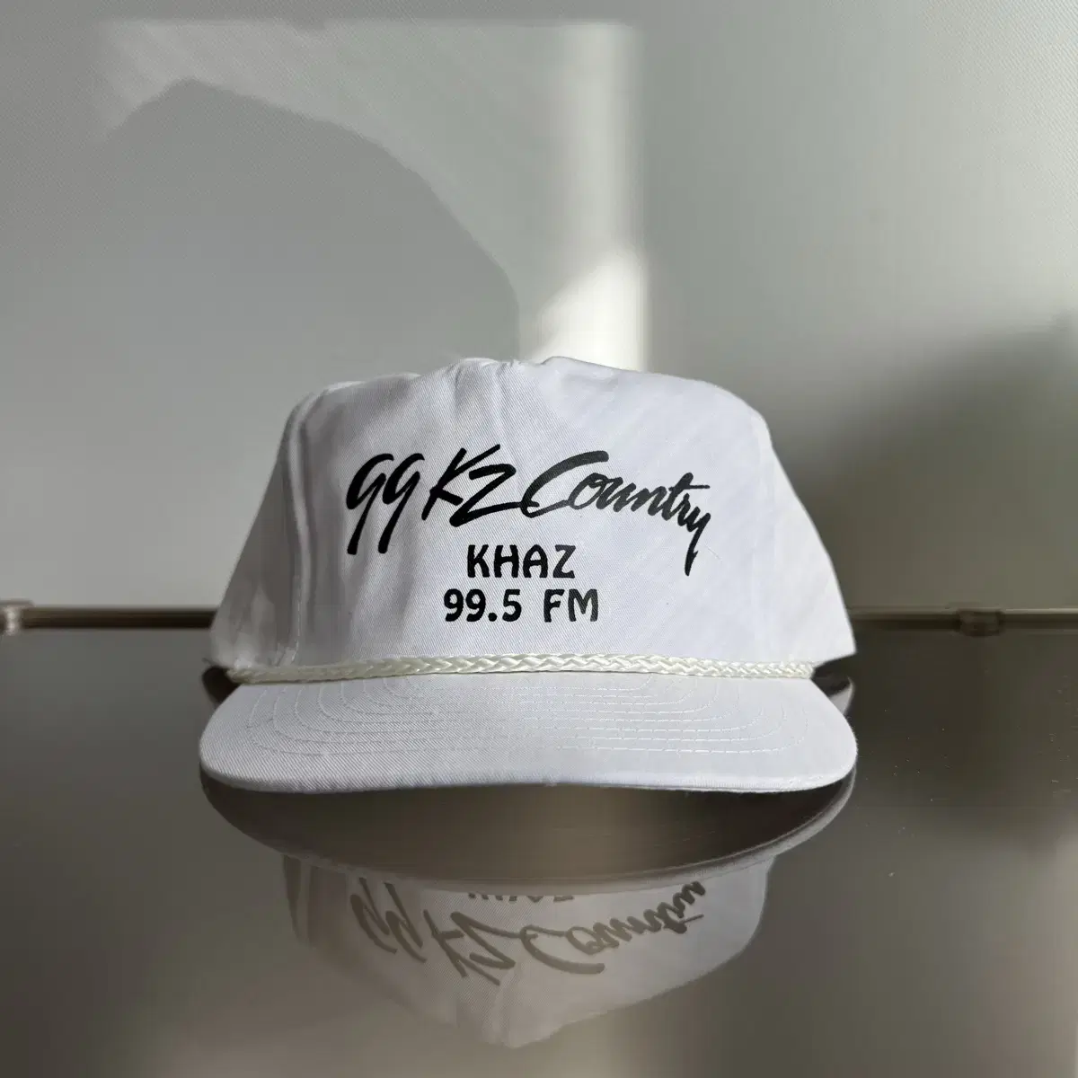 USA99 KZCounty white trucker cap leather