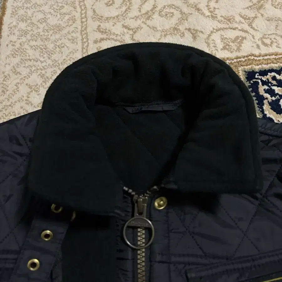 바버 인터네셔널 폴라 퀼팅 자켓 Barbour