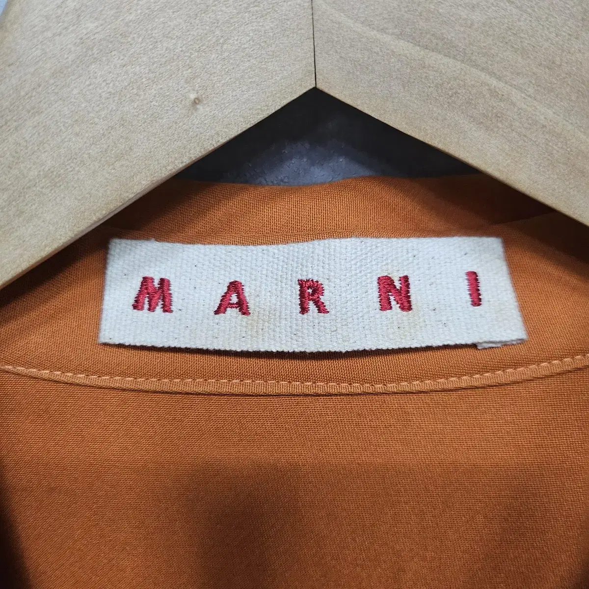 38)MARNI 마르나하프셔츠