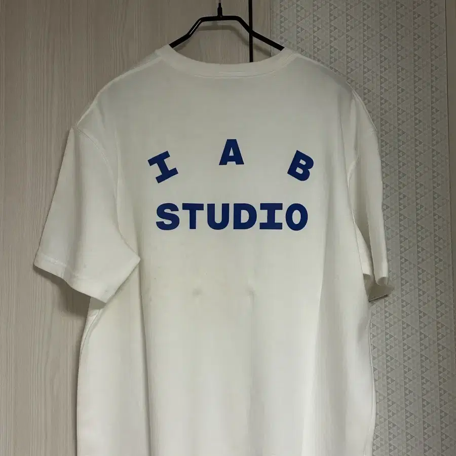 IAB STUDIO 10주년 반팔 흰색 XL