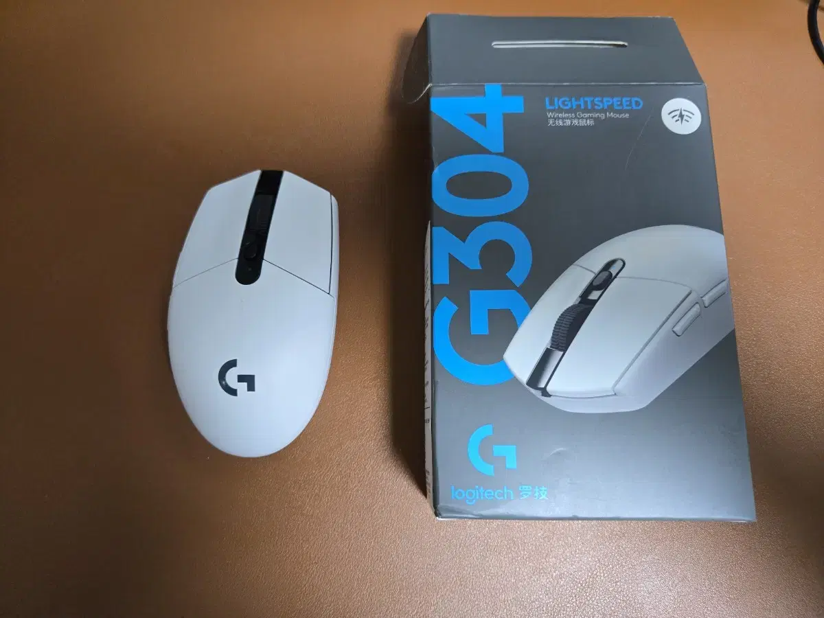 로지텍 g304 마우스 팝니다.