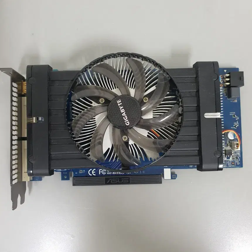 [무료배송] 중고 GIGABYTE GTS 450 그래픽카드