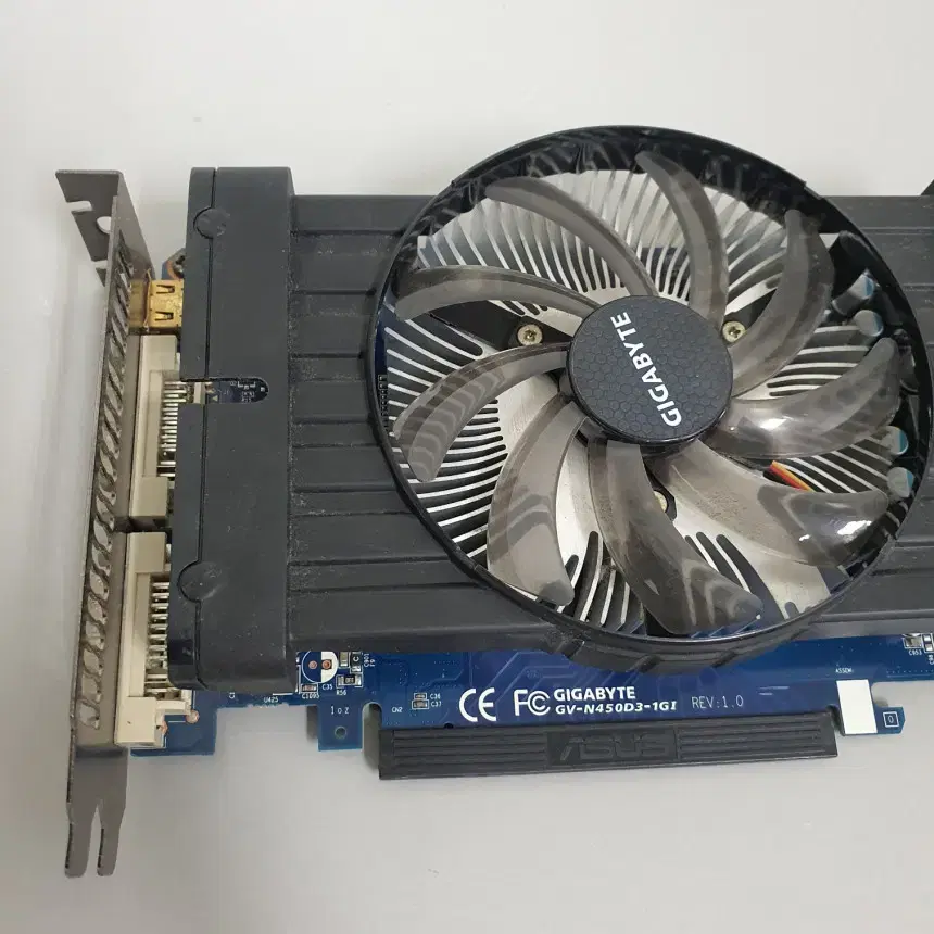 [무료배송] 중고 GIGABYTE GTS 450 그래픽카드