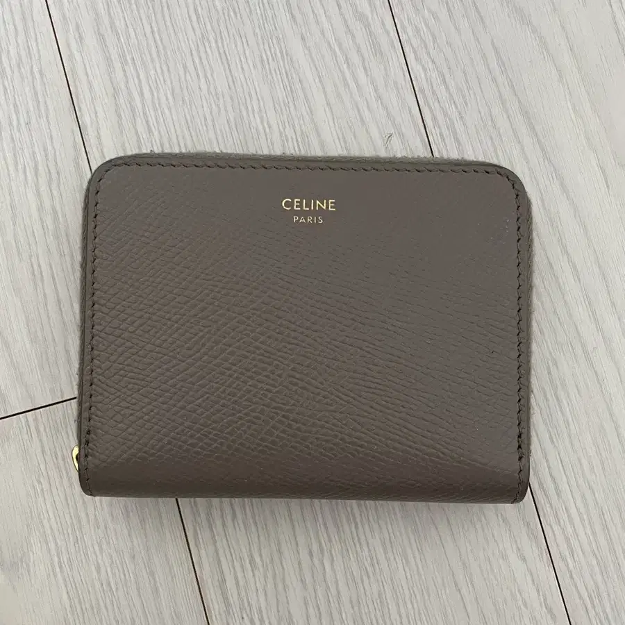 셀린느 celine 컴팩트 지퍼 중지갑