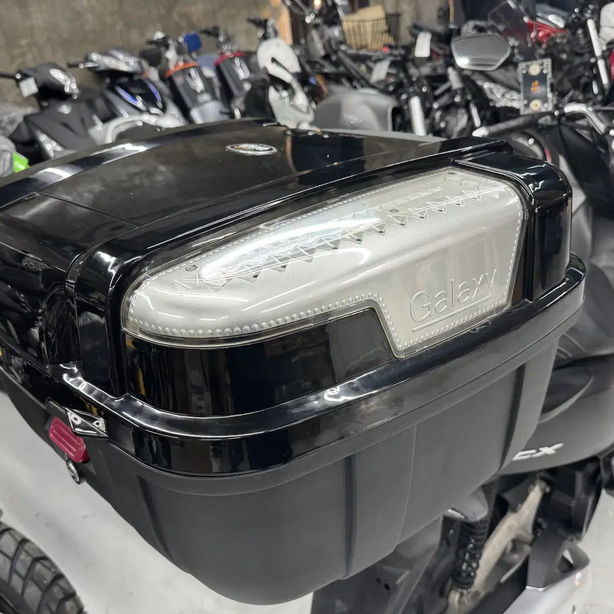 20년식 혼다 PCX125 (53,709km) 갤럭시탑박스,자석충전거치대