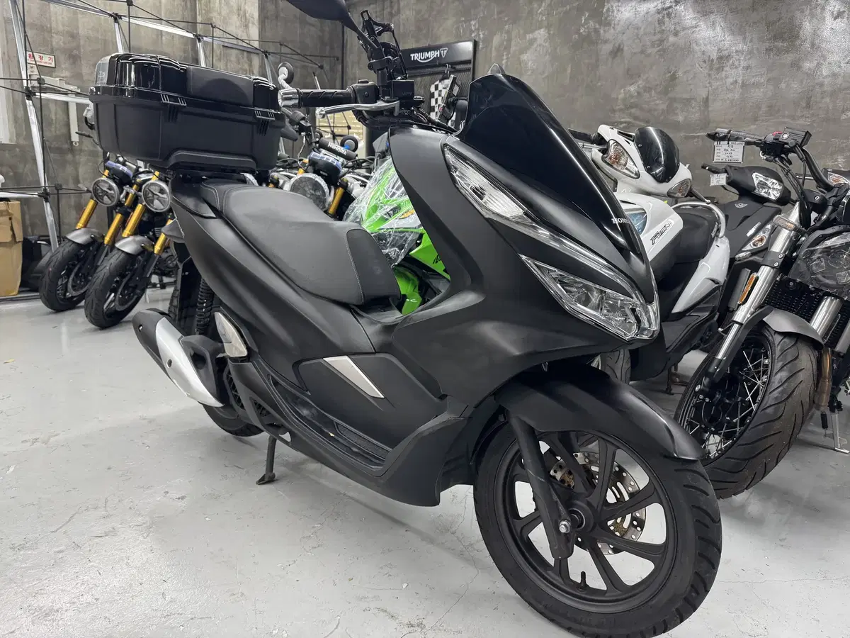 20년식 혼다 PCX125 (53,709km) 갤럭시탑박스,자석충전거치대