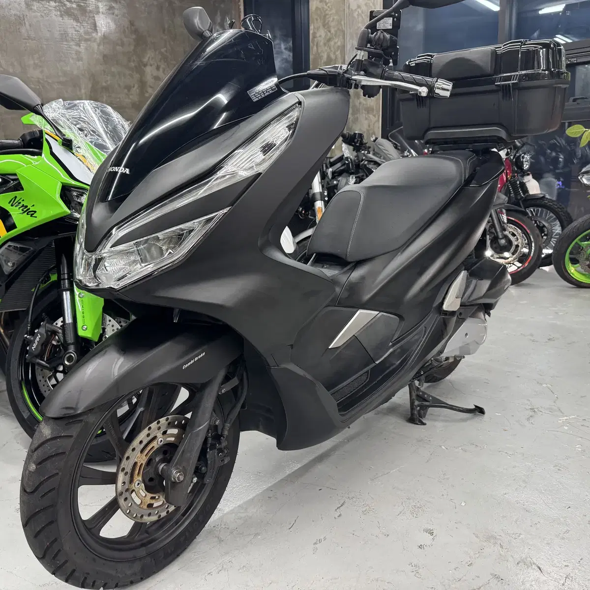 20년식 혼다 PCX125 (53,709km) 갤럭시탑박스,자석충전거치대