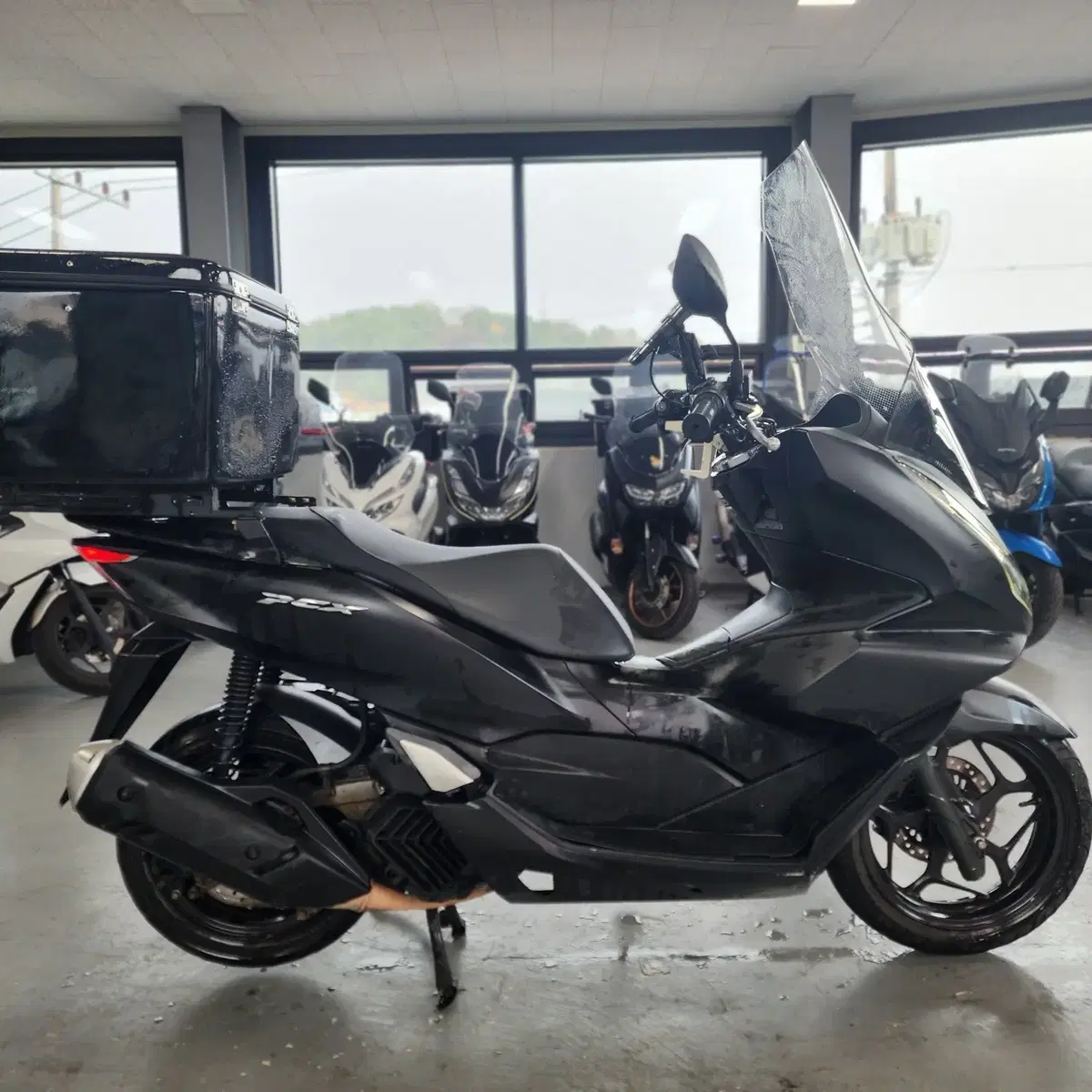 pcx22년 abs 깔끔한 차량 판매합니다