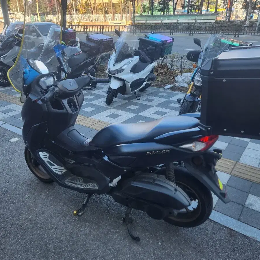 nmax125