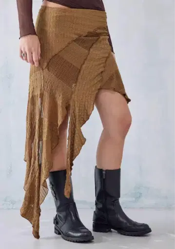 Urban outfitters 베이지 랩 스타일 드레스