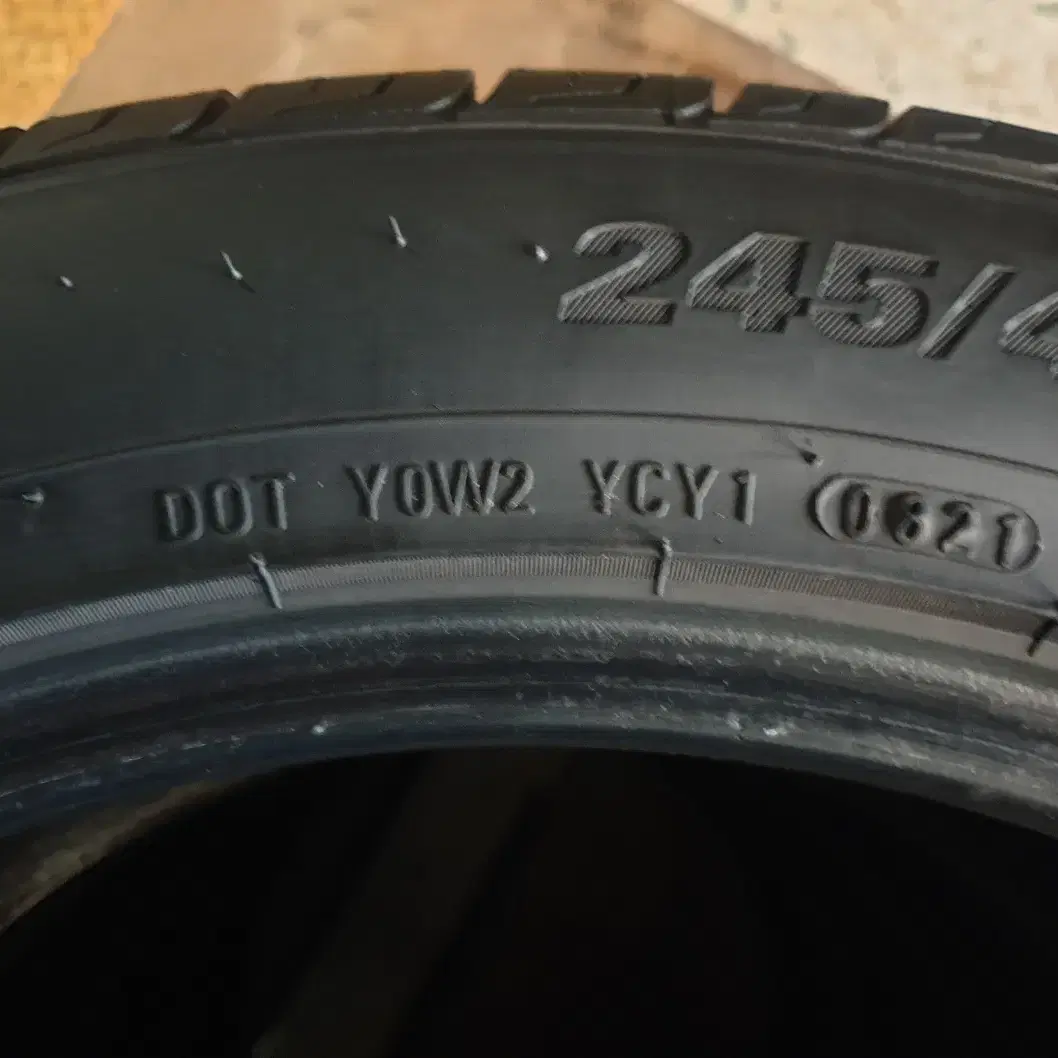 중고타이어 금호타이어 솔루스 TA31 245/45R18 4개 한대분 세트