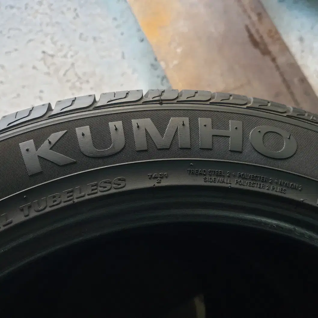 중고타이어 금호타이어 솔루스 TA31 245/45R18 4개 한대분 세트