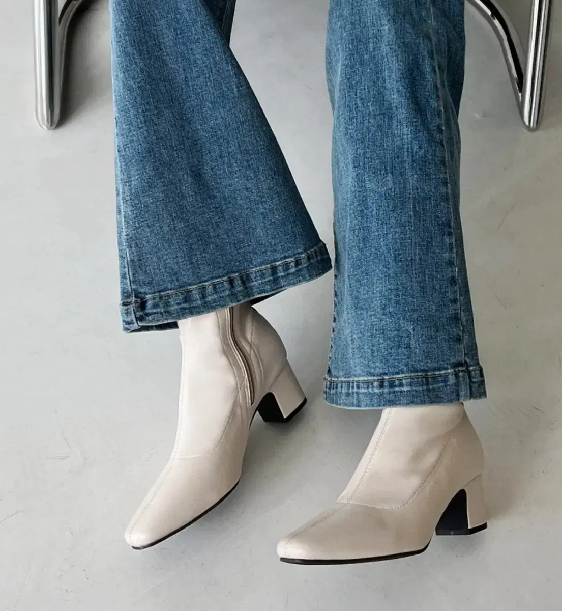 Sauvage Span Ankle Boots Ivory 245 (New, unworn)