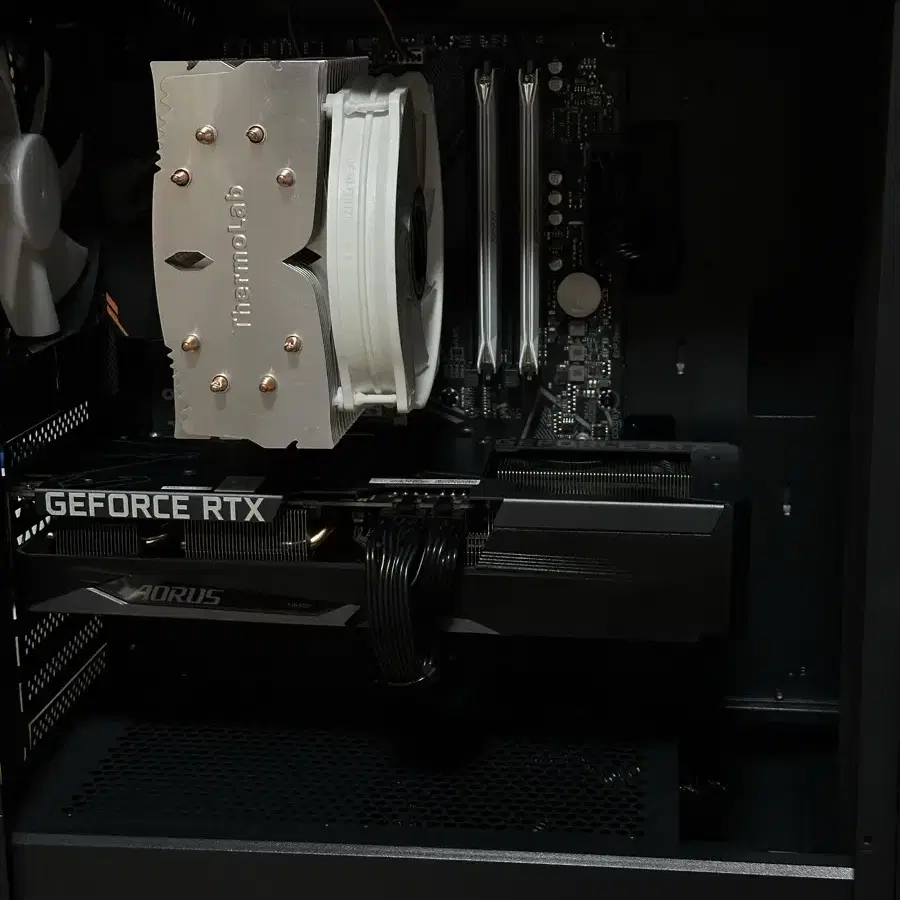 라이젠 5700x3d + b550m + 32gb램 + rtx3060ti