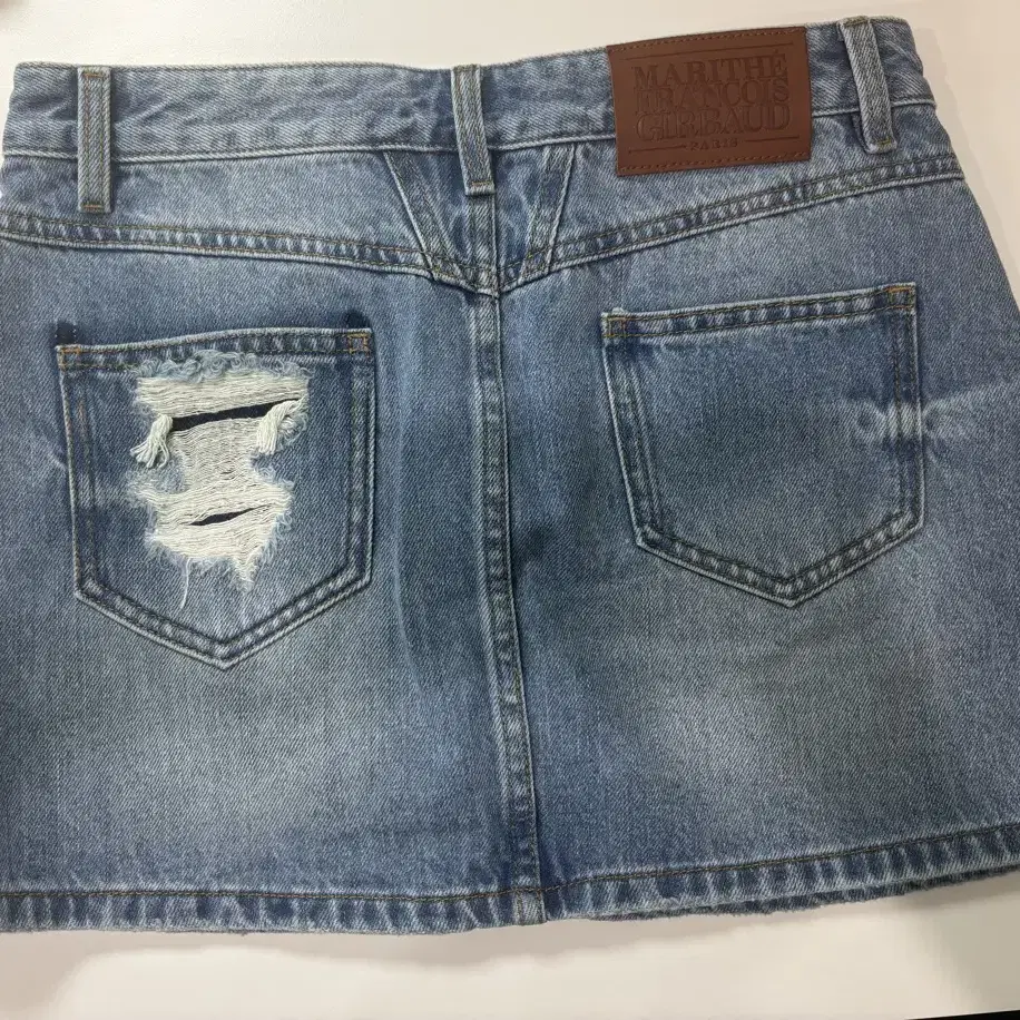 마리떼 W DENIM MINI SKIRT (blue M사이즈/원가 149