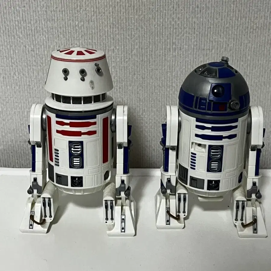 스타워즈 R2-D2 알투디투 & R5-D4 피규어