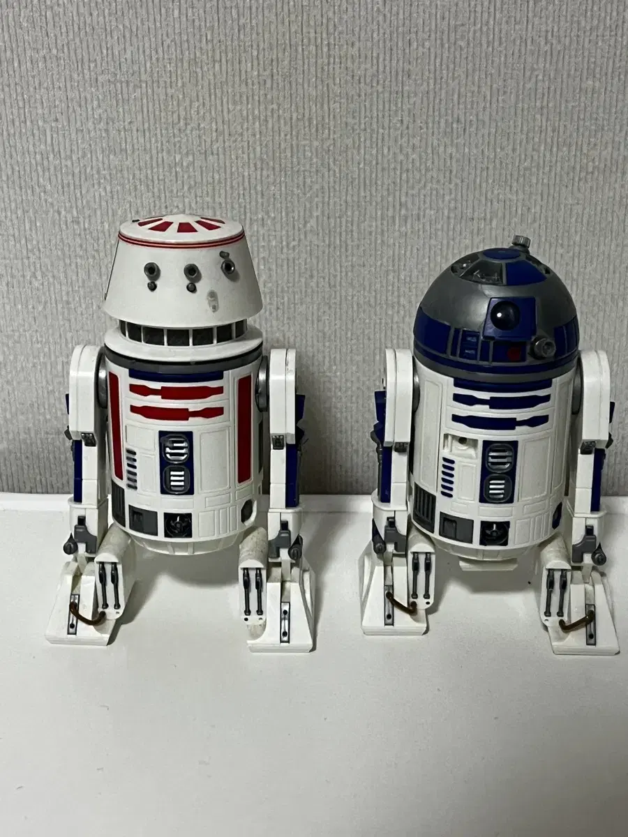 스타워즈 R2-D2 알투디투 & R5-D4 피규어