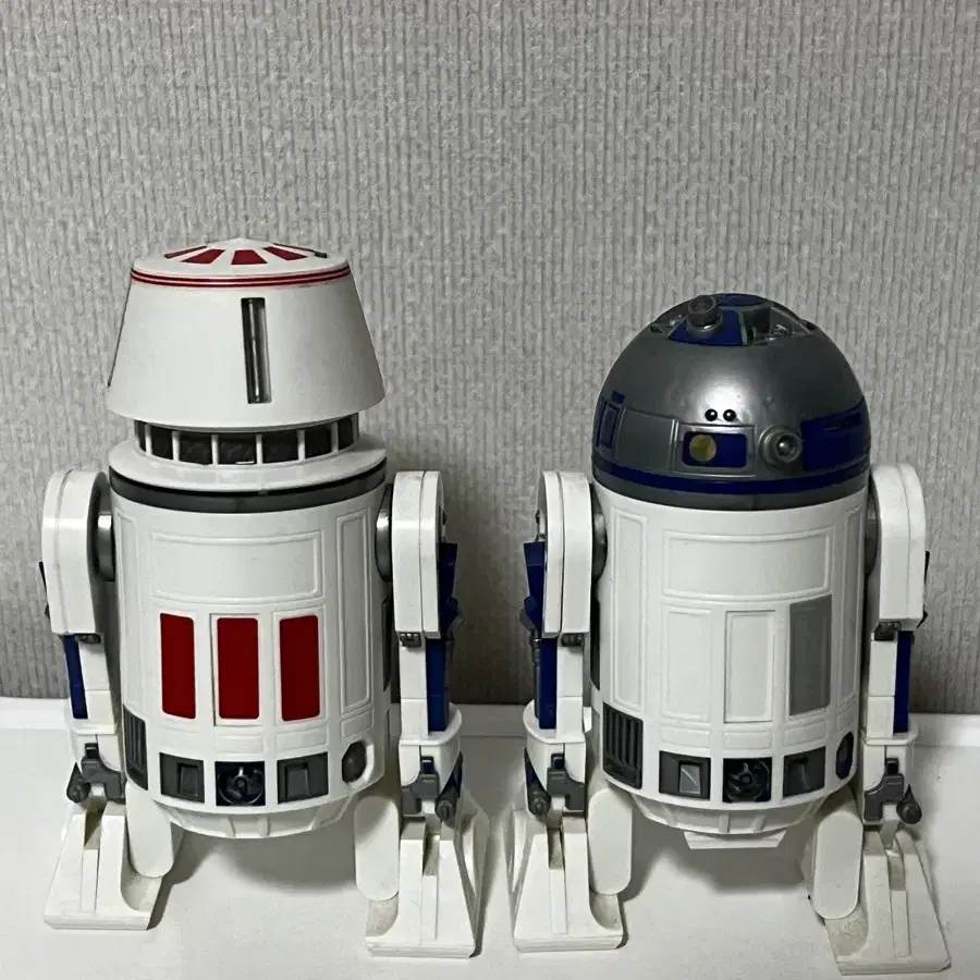 스타워즈 R2-D2 알투디투 & R5-D4 피규어