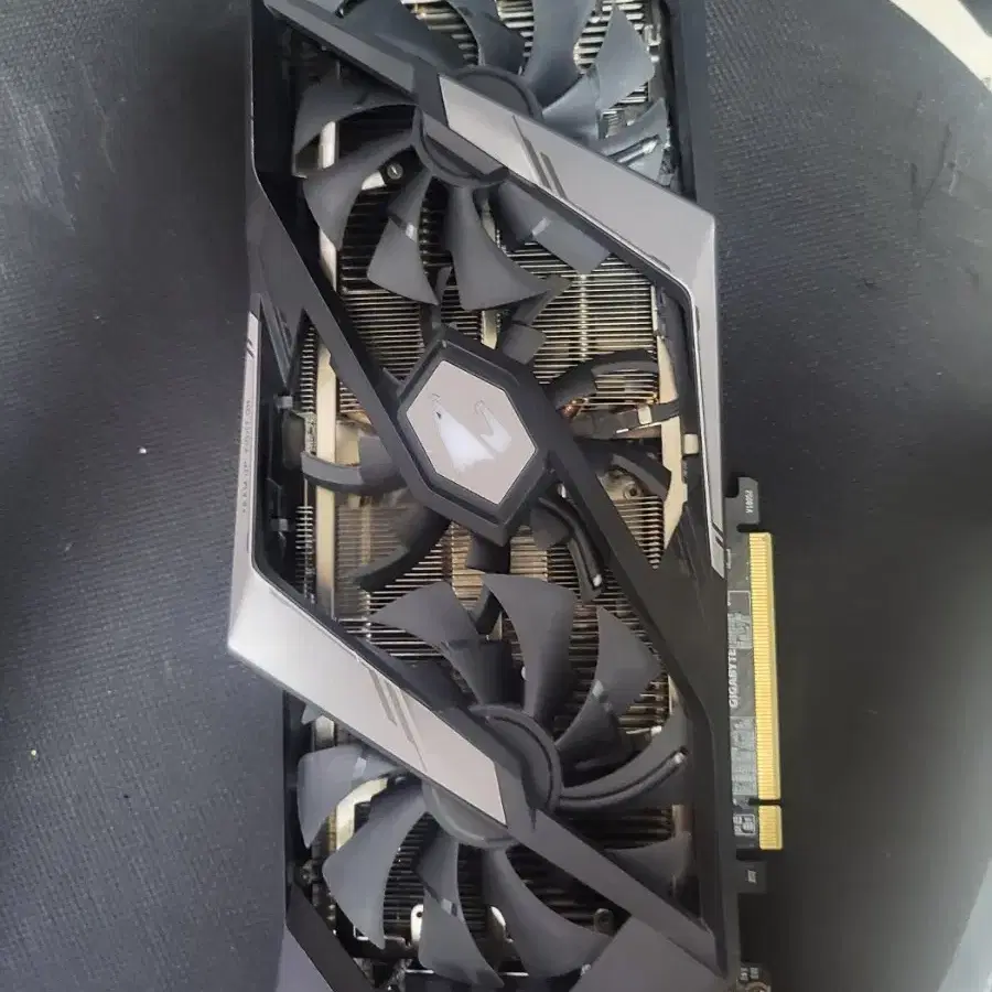 어로스 익스트림 RTX2080TI