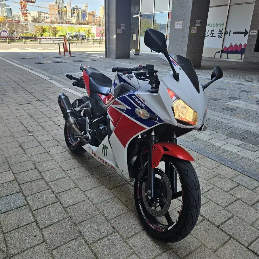 천안 평택 15년식 cbr300 관리된 바이크 판매. 충청 경기 아산