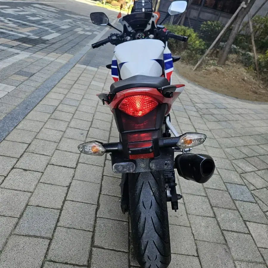 천안 평택 15년식 cbr300 관리된 바이크 판매. 충청 경기 아산