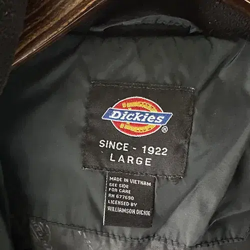 [L] Dickies 디키즈 네이비 패딩 자켓[내피있음]