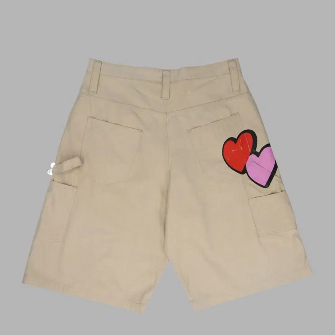 더뮤지엄비지터 DOUBLE HEART HALF PANTS (BEIGE)