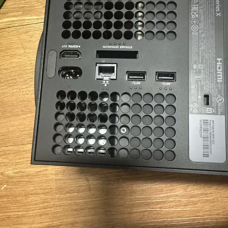 Xbox series x 1tb 박스풀 팝니다+조이스틱 두개 (사용감O)