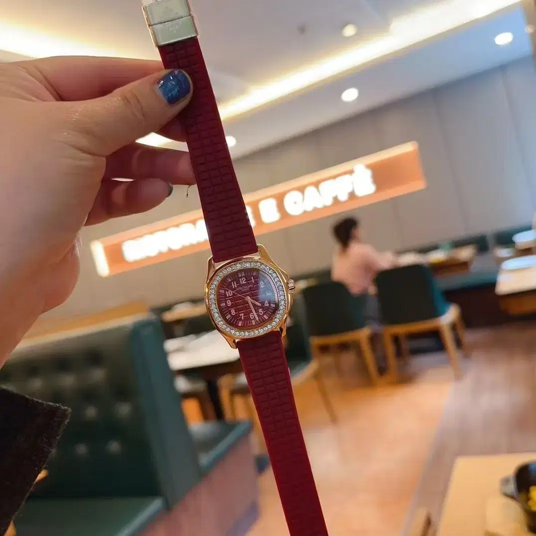 PATEK PHILIPPE파텍필립 베이직 삼침 여성용 손목시계