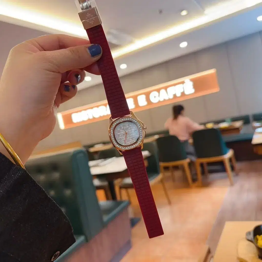 PATEK PHILIPPE파텍필립 베이직 삼침 여성용 손목시계