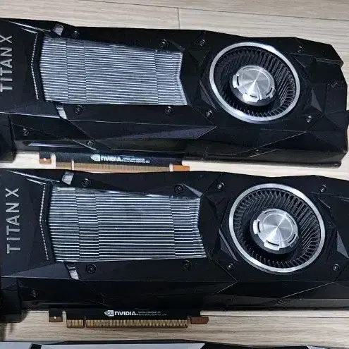 부산 직) 엔비디아 타이탄 Xp 12GB 파스칼 합니다.