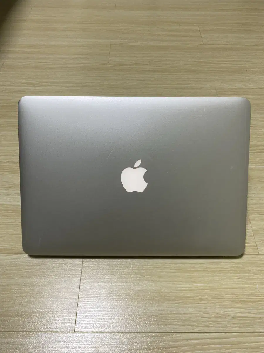 MacBook Air 13-inch노트북, Early 2015(충전기포함