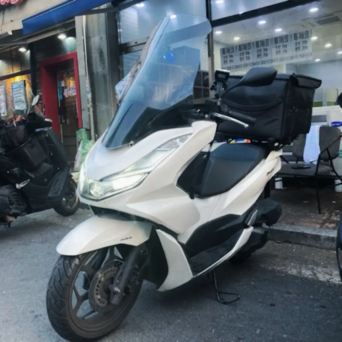 22년식 pcx