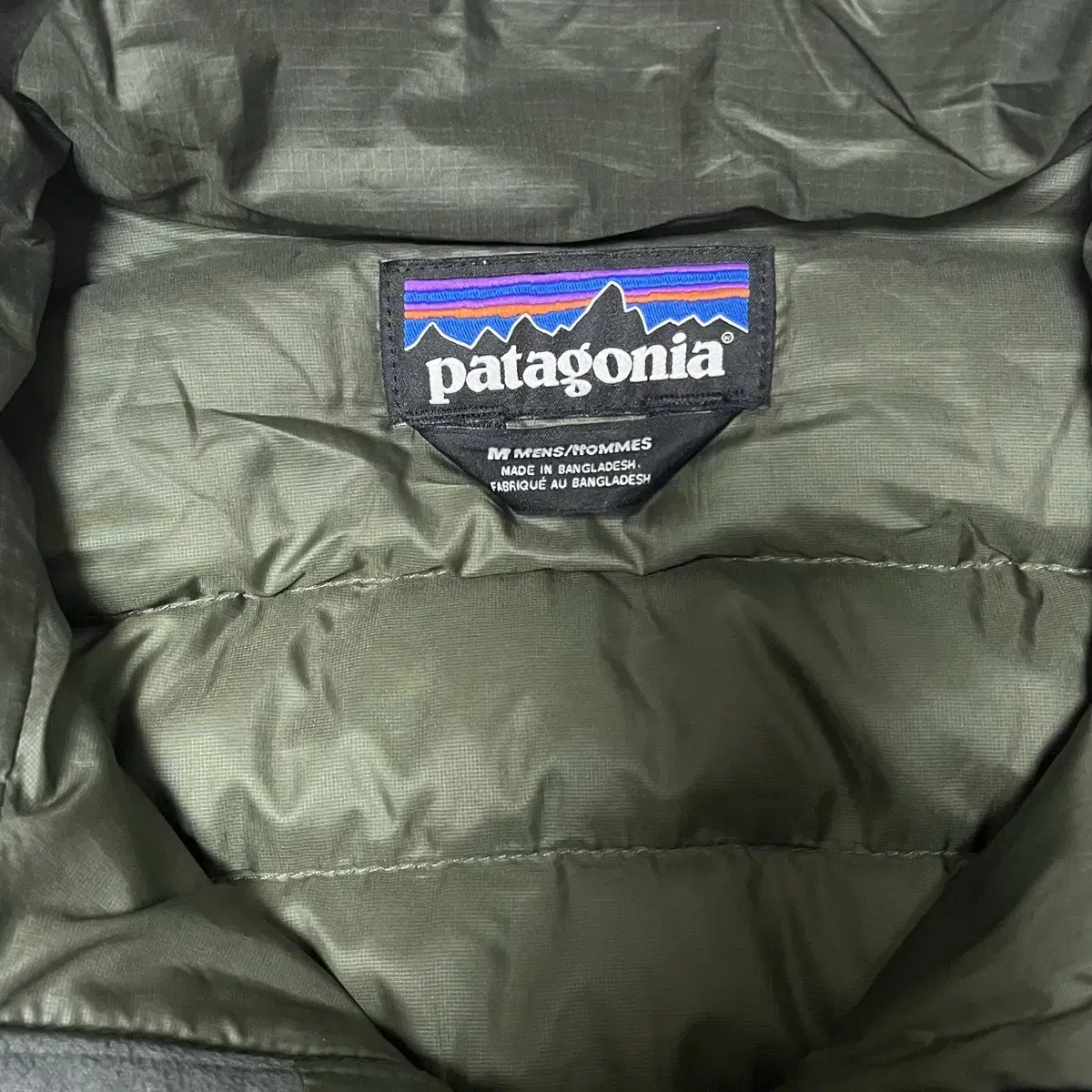 [M] 파타고니아 PATAGONIA 경량 패딩