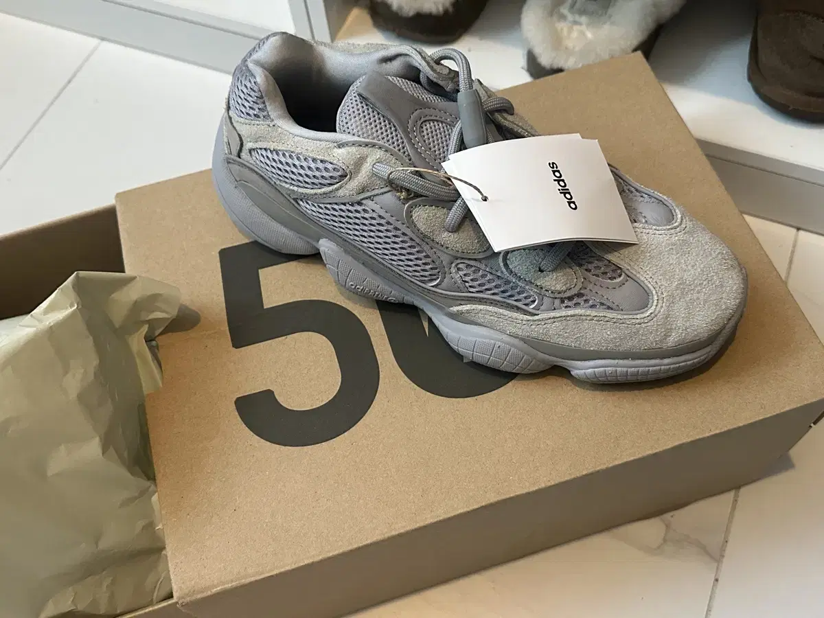 Yeezy 500 stonesalt US7사이즈 250