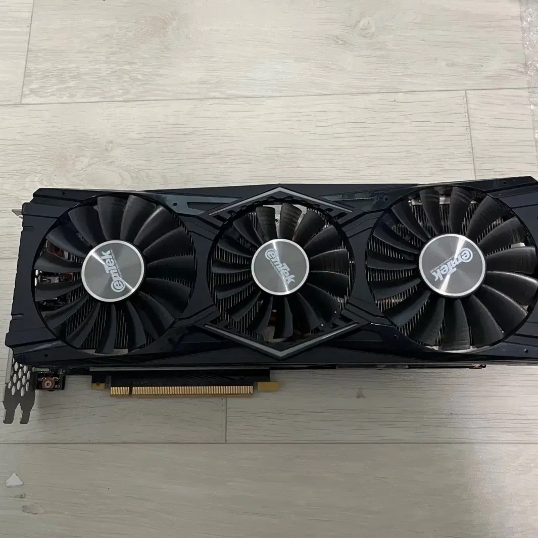 이엠텍 RTX 2080 Ti BLACK EDITION OC D6 11G