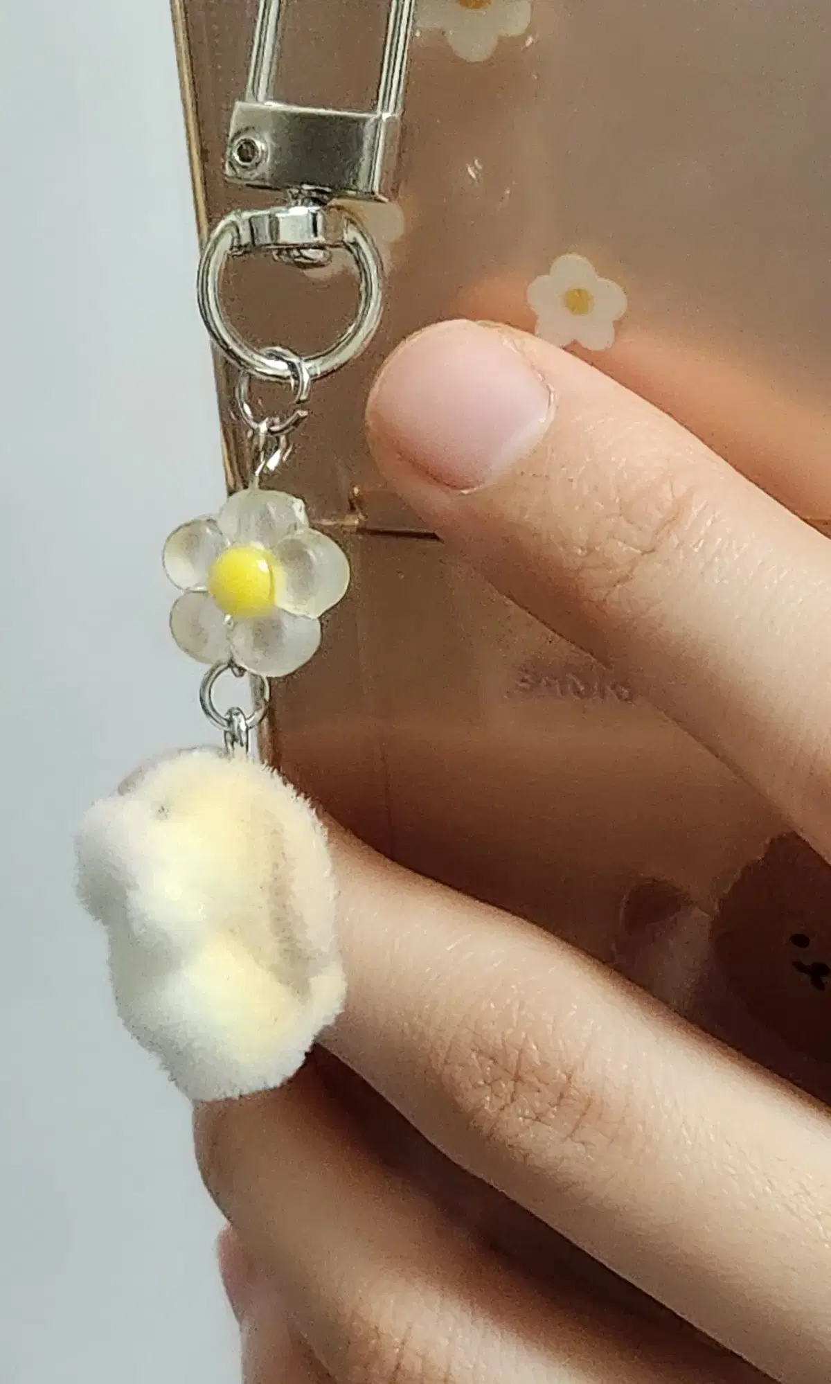 Daisy Yellow Chick & Rabbit Hollowing Beads Keyring