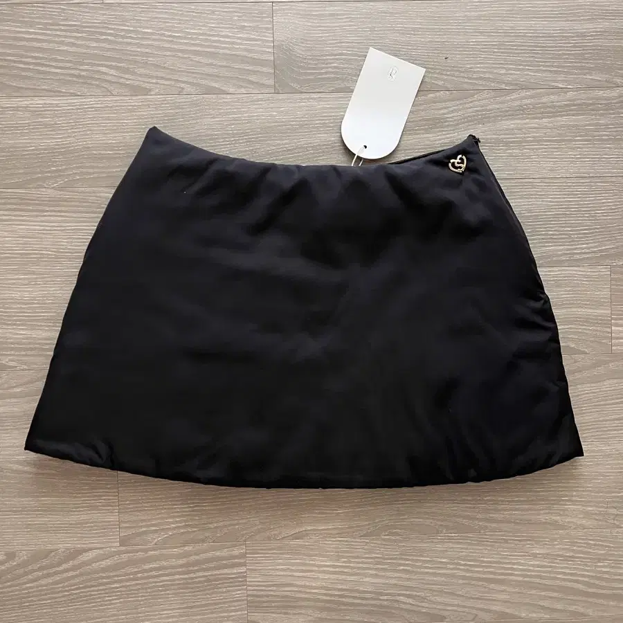 스무드무드 pipa padded mini skirt 패딩스커트 블랙