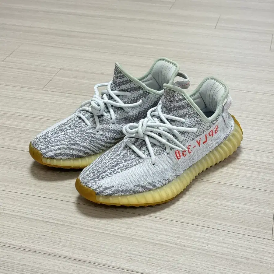 YEZZY 350 블루 틴트 [260]